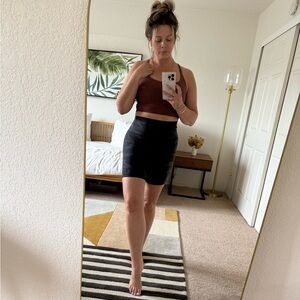 Vuori Elevation Shorty